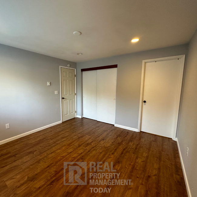 Building Photo - Peaceful 2 Bedroom 2 Bathroom - minutes fr...