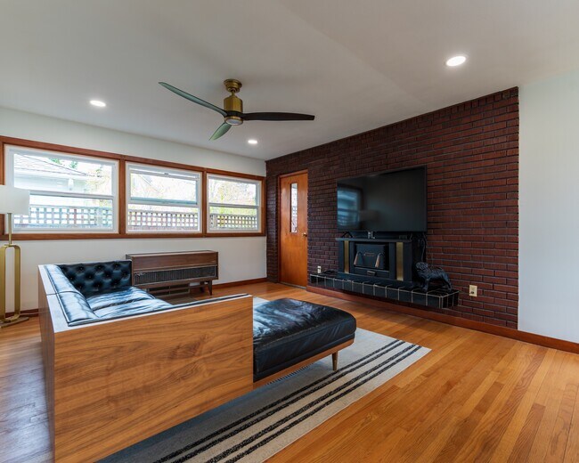 Foto del edificio - 3800 Harney St