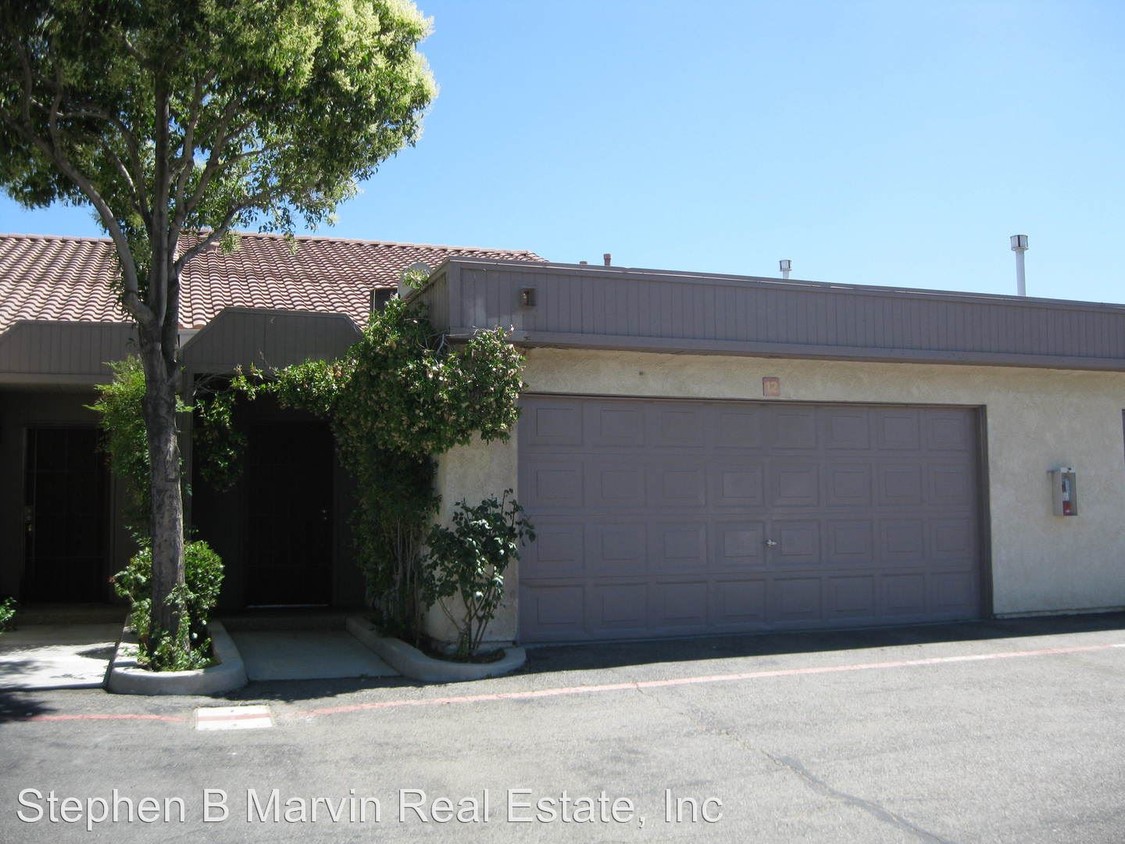 Primary Photo - 43334 32nd St W