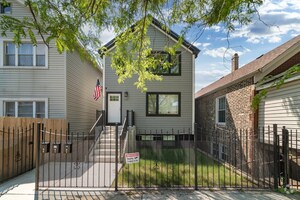 Building Photo - 1737 W 16th St