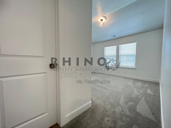 Building Photo - 13941 Little Rdg Ln