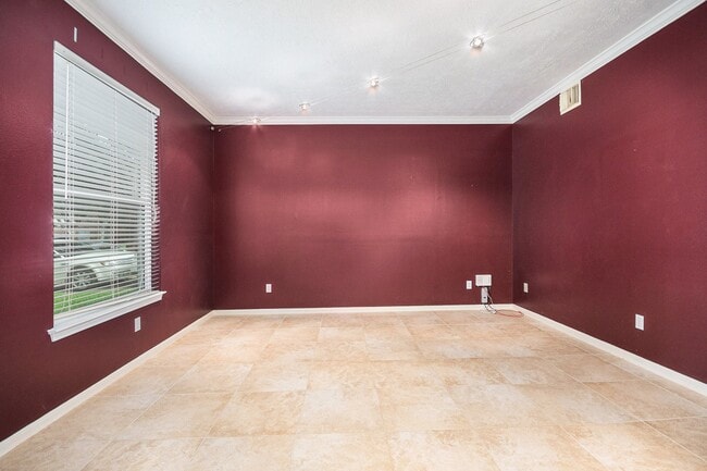 Building Photo - 124 Harwood Dr