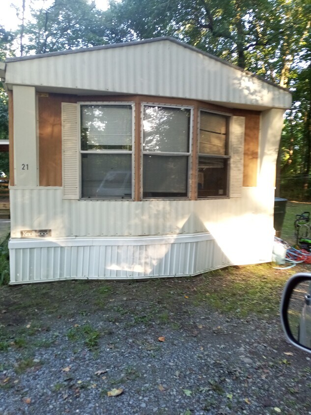 Building Photo - 104 Short Rd