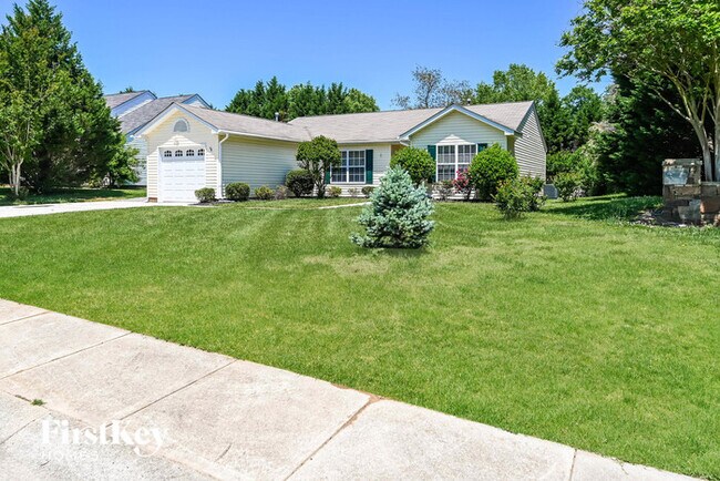 Building Photo - 4190 Ivydale Ave SW