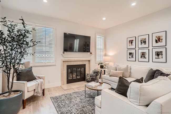 Building Photo - 2218 River Run Dr