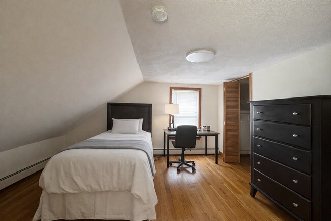 Foto del edificio - 585 Somerville Ave