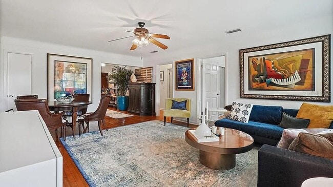 Building Photo - 109 12th Ave N