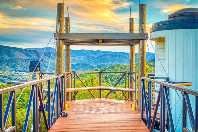 Foto del edificio - 1816 Bear Spgs Wy