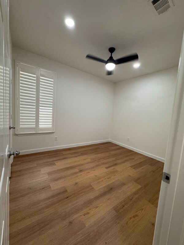 Building Photo - 2105 Lanshire Dr