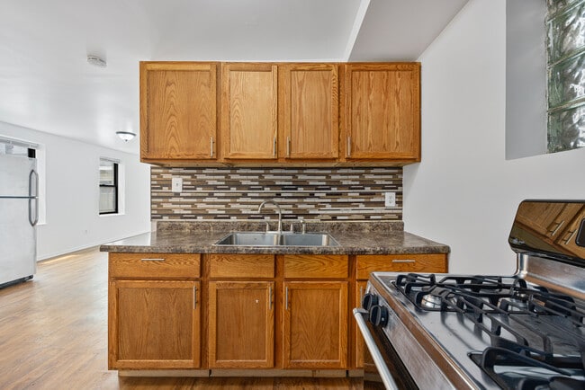 Foto del edificio - 2702 S Spaulding Ave