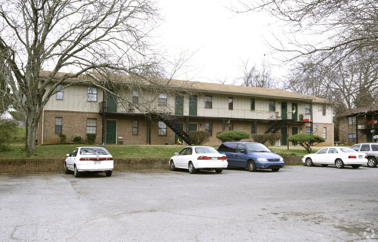 Mountain Spring Apartments in Knoxville, TN