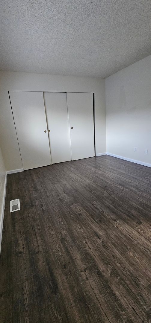 Foto del edificio - 2 bedroom 1.5 bath TownHome For Rent, North Reno