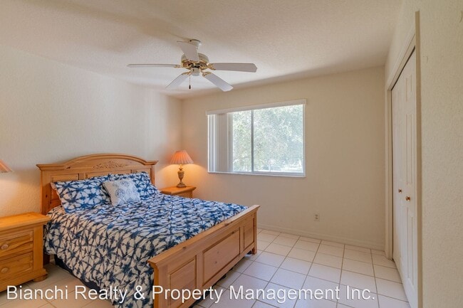 Building Photo - 3 br, 4 bath House - 14877 Seminole Trail