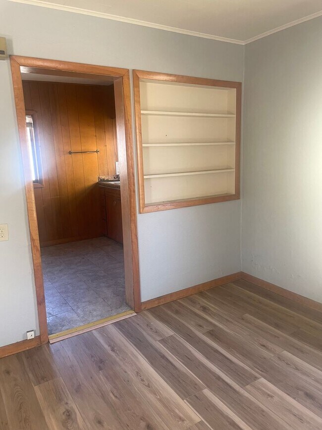 Foto del edificio - 2 Bed 1 Bath Single Family Home - Includes Garage