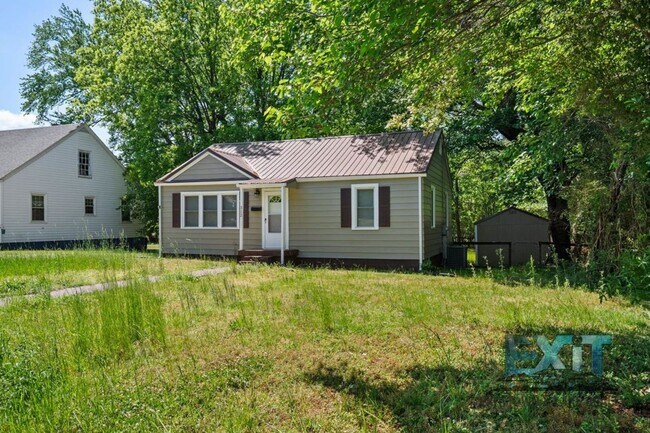 Building Photo - Fully Remodeled Home in Quiet Chase City Neighborhood