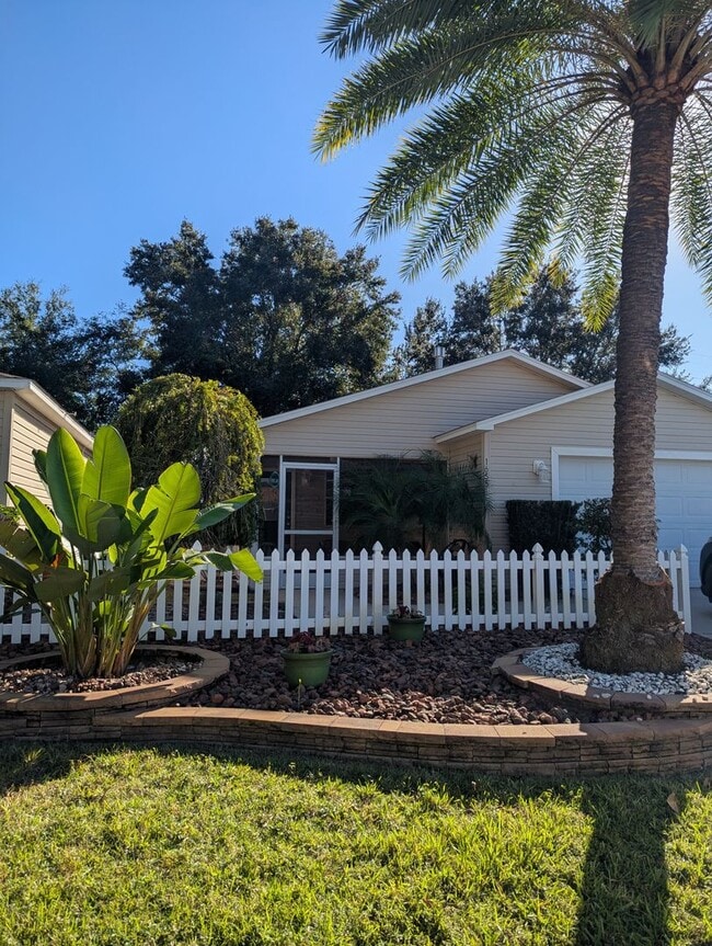 Building Photo - 1655 Sellers Ct