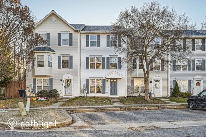 Primary Photo - 9861 Greenbriar Way, Baltimore, MD, 21220
