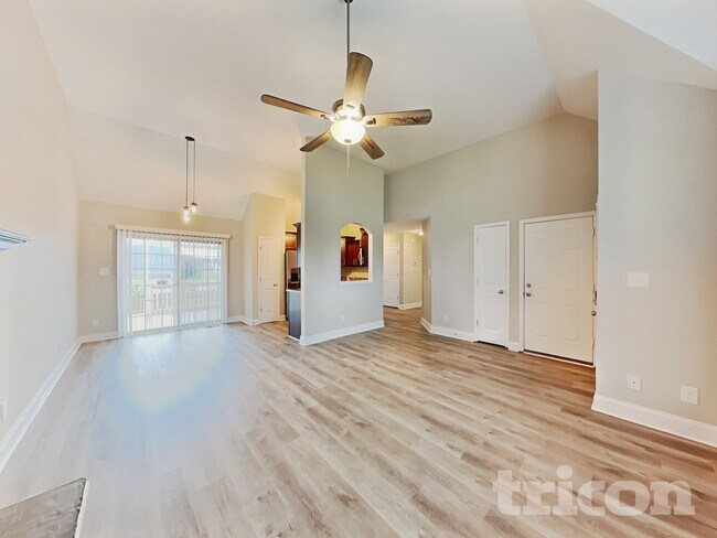 Building Photo - 2314 Spike Ct