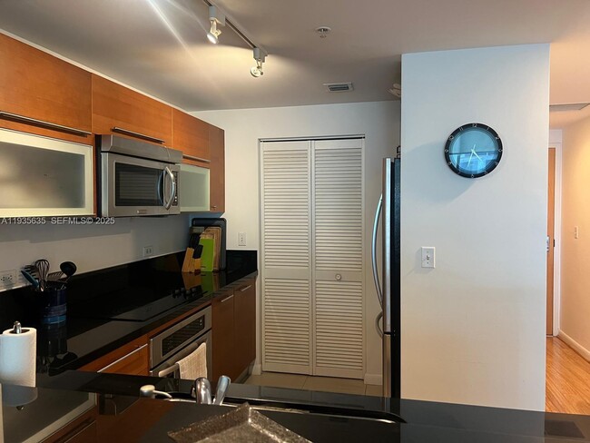 Building Photo - 244 Biscayne Blvd