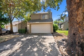 Building Photo - 2298 Sandcastle Way
