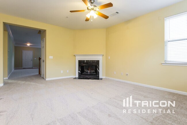 Foto del edificio - 534 Briarfield Xing NW