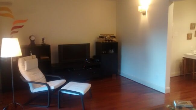 Foto del edificio - 11612 Vantage Hill Rd