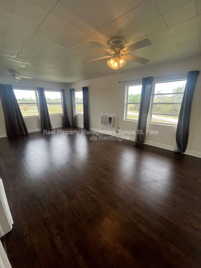 Foto del edificio - 6900 Miami Dr