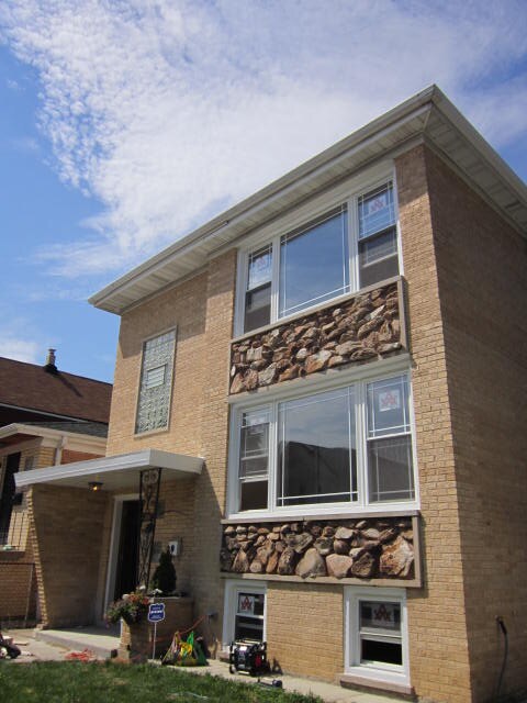 Primary Photo - 2952 N Dawson Ave