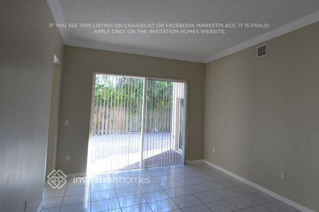 Foto del edificio - 8153 SW 163rd Ave
