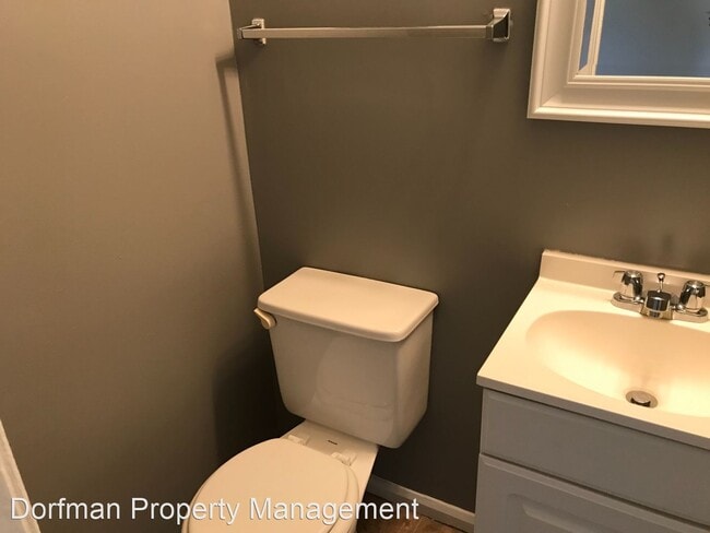 Building Photo - 4 br, 1.5 bath House - 4007 Thrush Drive