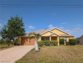 Building Photo - 212 NW 26th Ave