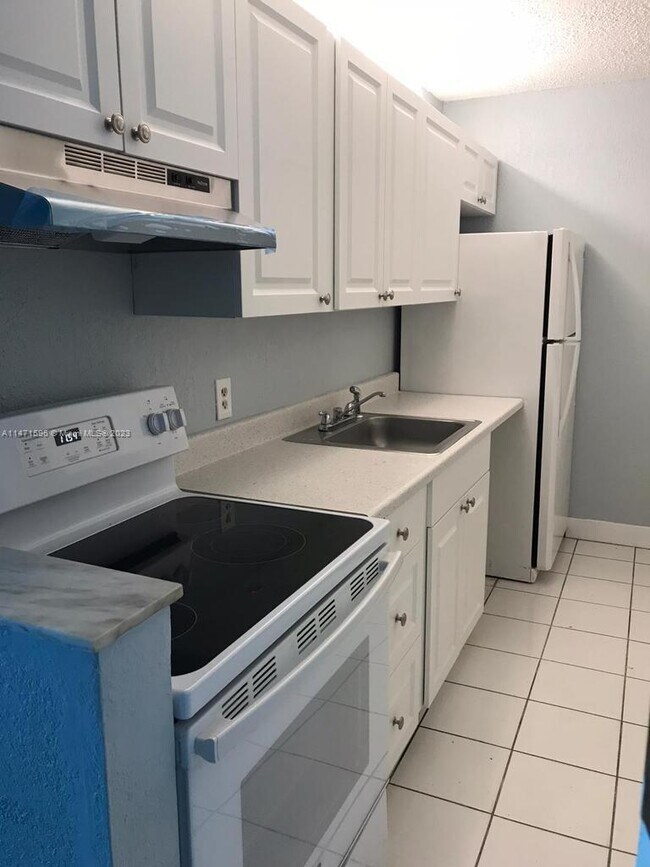 Foto del edificio - 1251 NE 108th St