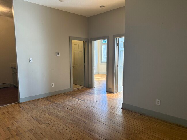 Foto del edificio - 408 Central St