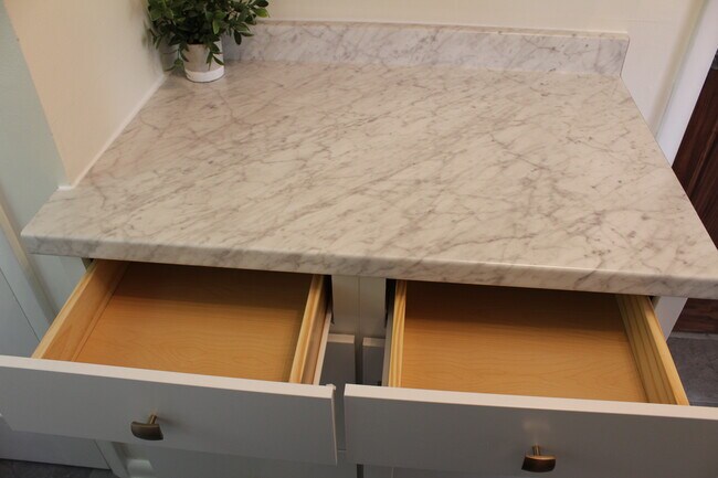 New Cabinets and Counter - 425 S Loudoun St