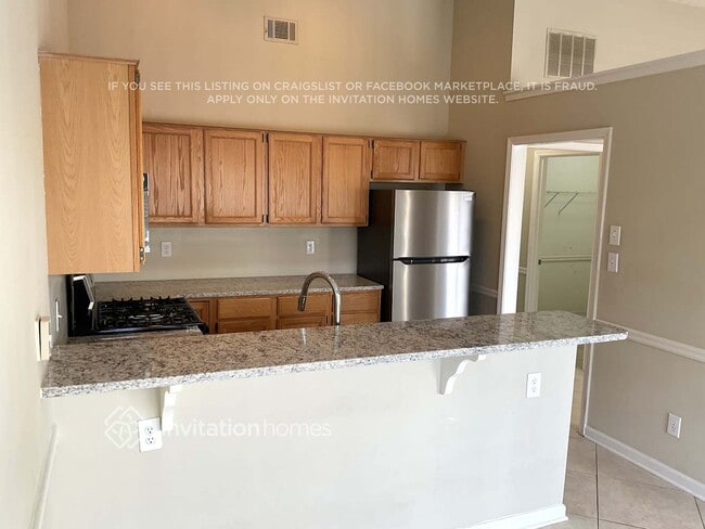 Foto del edificio - 1735 Keswick Pl Dr