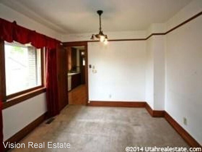 Building Photo - 172 S 600 W