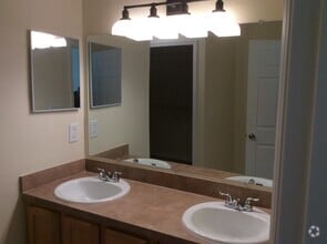 Building Photo - 4254 Whistlewood Cir