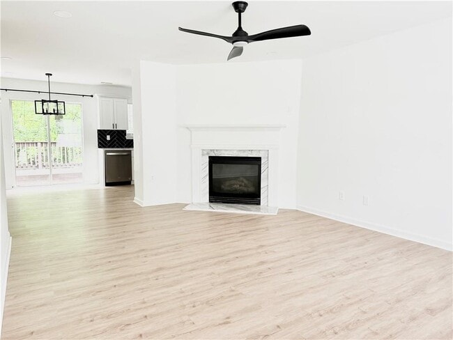 Foto del edificio - 900 Melrose Park Pl