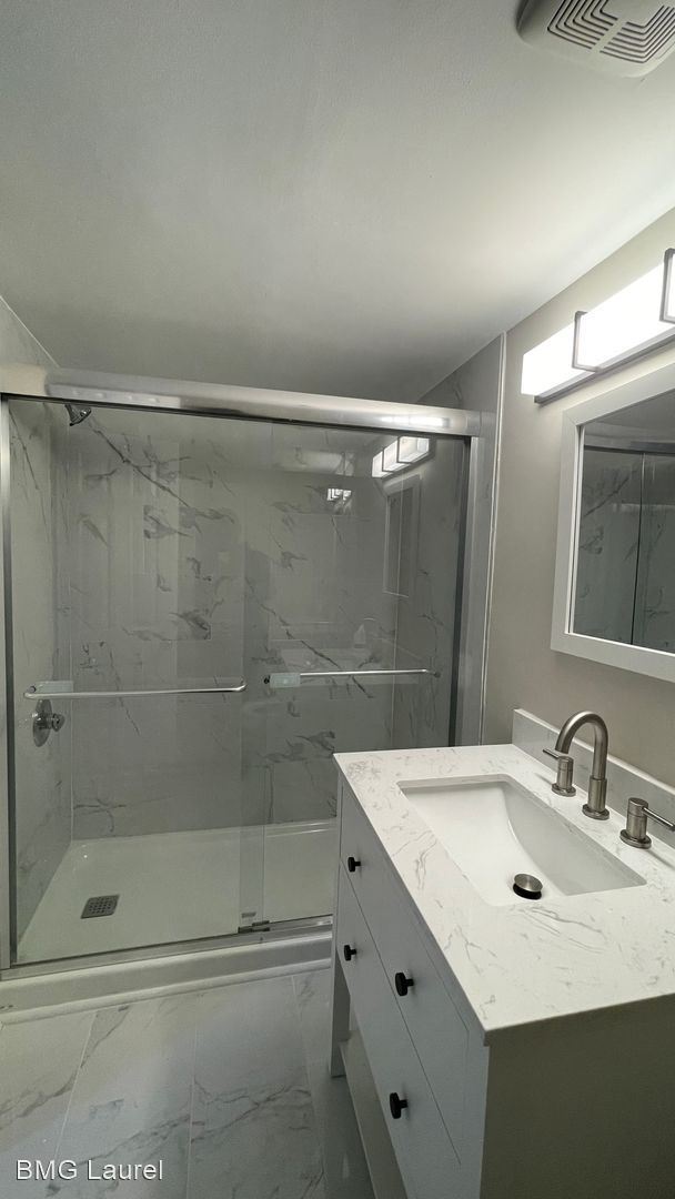 Foto del edificio - 1 br, 1 bath House - 10108 Campus Way S  (...