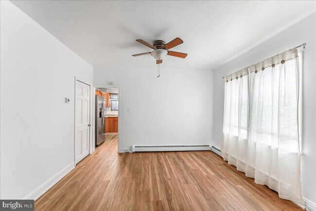 Foto del edificio - 632 Taylor Ave