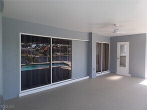 Building Photo - 4416 SW 24th Ave