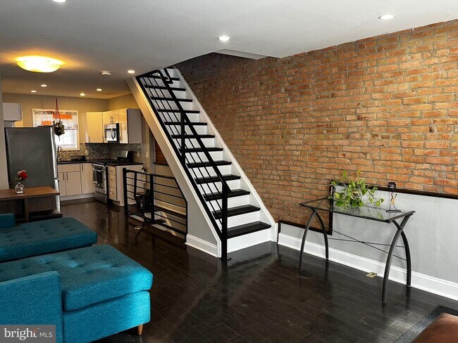 Foto del edificio - 2423 W Seybert St