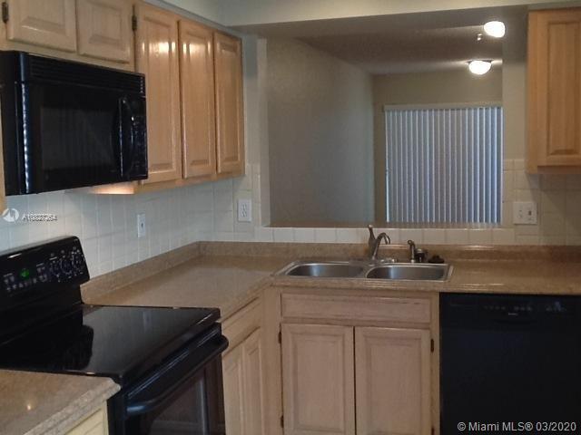 Building Photo - 10837 Cypress Glen Dr