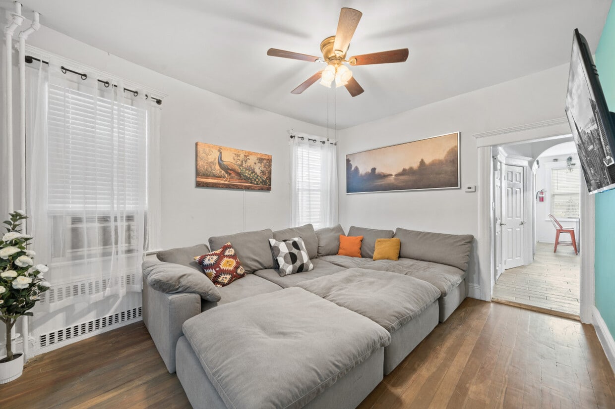 Foto principal - 84 W 42nd St