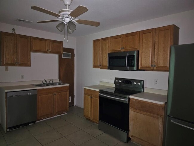 Building Photo - 1309 Westcott Dr