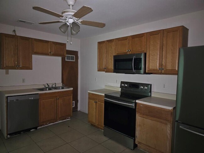 Foto del edificio - 1309 Westcott Dr