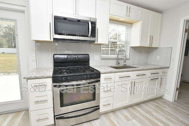 Foto del edificio - 4208 Ridge Rd