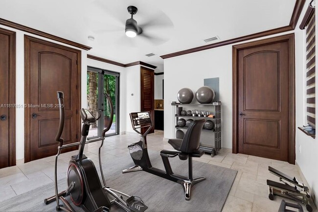 Foto del edificio - 9801 SW 60th Ct
