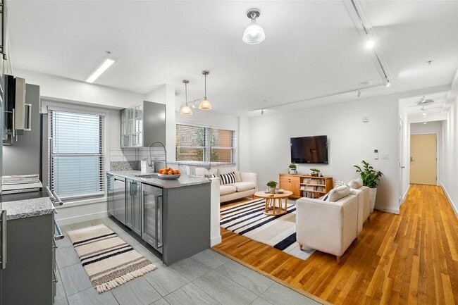 Building Photo - The Montana