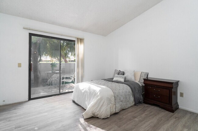 Foto del edificio - 40800 Breezy Pass Rd